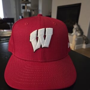 Wisconsin Badgers New Era 59fifty Red Fitted Hat - Size 7 3/8 - 100% Wool